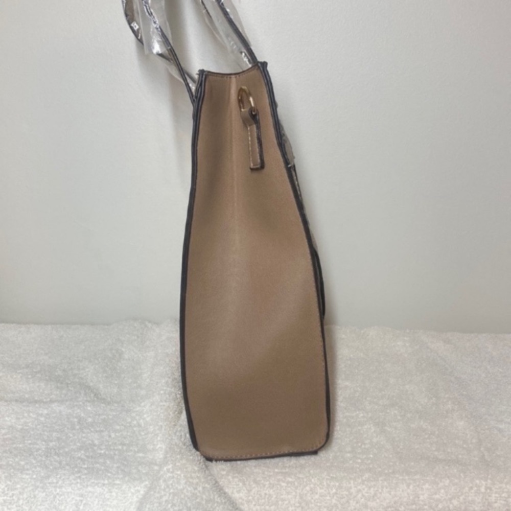Adrienne Vittadini Francesca Luxury Weave Tote - Picture 7 of 13